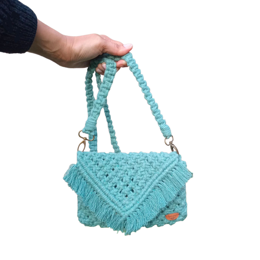 🌿 Cartera Verde Agua en Macramé – Estilo Morral